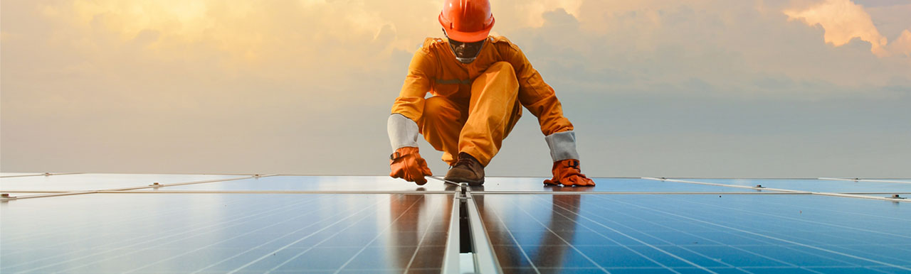 Bridging the Gap Between Technology and Financial Risk: A Q&A with New Energy Risk CEO Tom Dickson Bridging the Gap Between Technology and Financial Risk: A Q&A with New Energy Risk CEO Tom Dickson